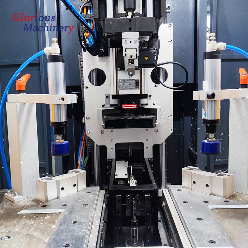 Automatic Cleaning PVC Door Making Machine 90 Degree Corner Machinery Window Cleaners