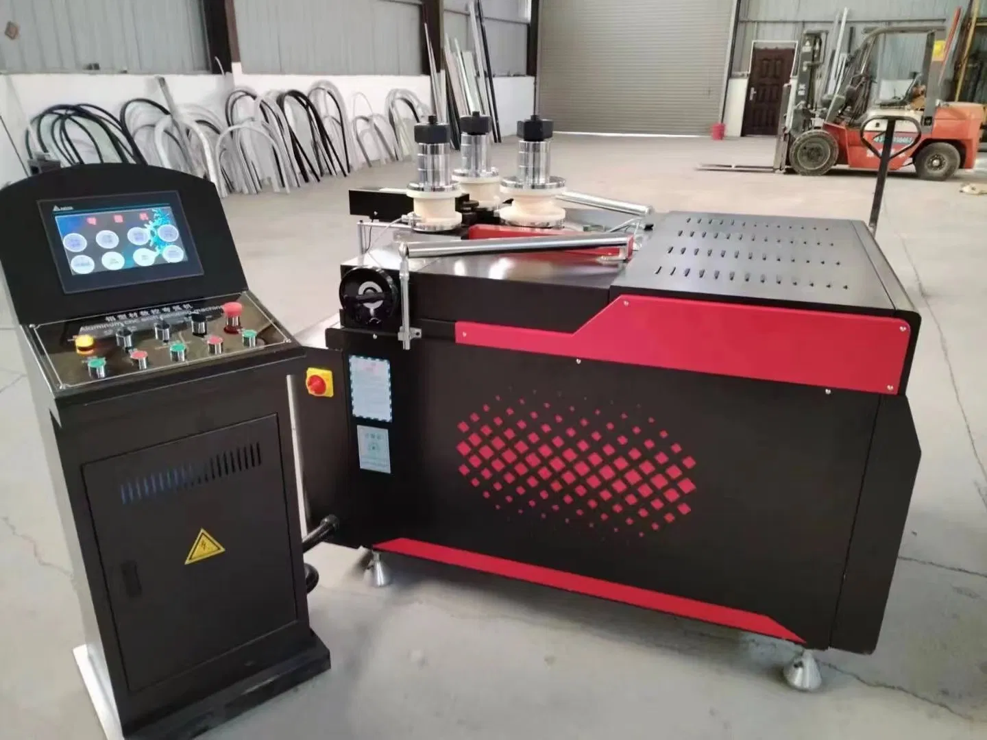 The CNC High-Precision Aluminum Profile Bending Machine Is Suitable for PVC/UPVC Plastic Profiles