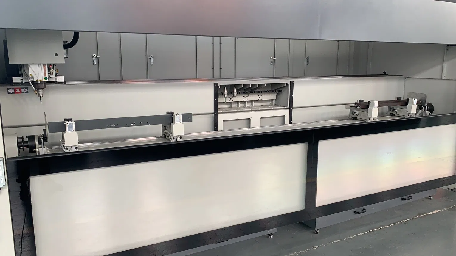 Aluminum Four Axis CNC Machining Center Aluminium Window Door Machine CNC Frame Hinge Handle Milling Centre