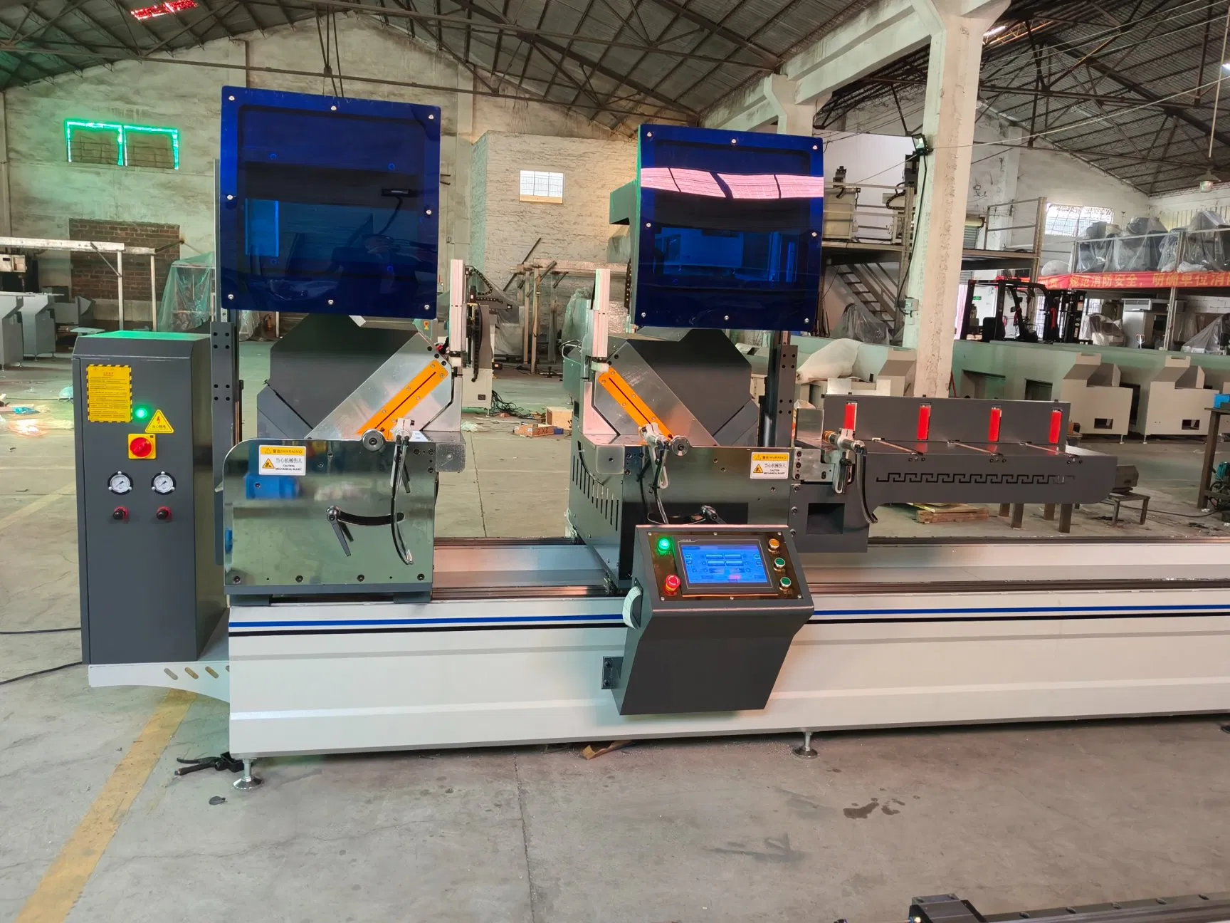 Aluminum Window Machine Aluminum Alloy Door and Window Double-Head Cutting Saw Equipment