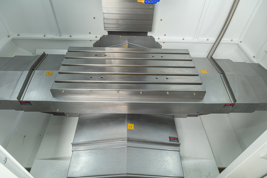 Small Cutting Machine Vmc 850 CNC Aluminum Vertical Milling Machining Center