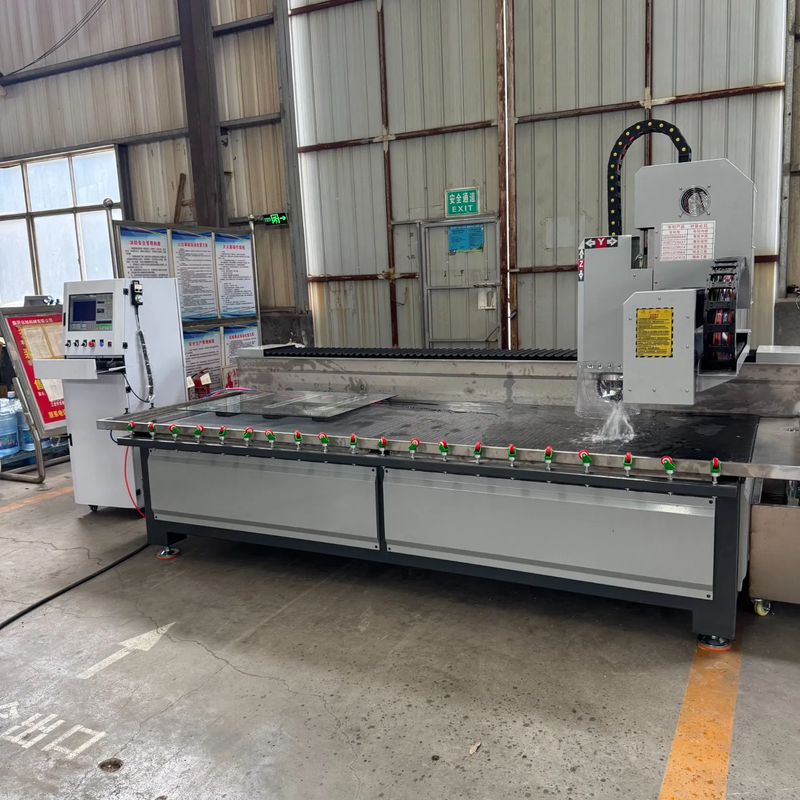 Low Price Large Area Antomatic Cutting Machine Drilling Digging CNC Glass Milling Machine for Door Windows