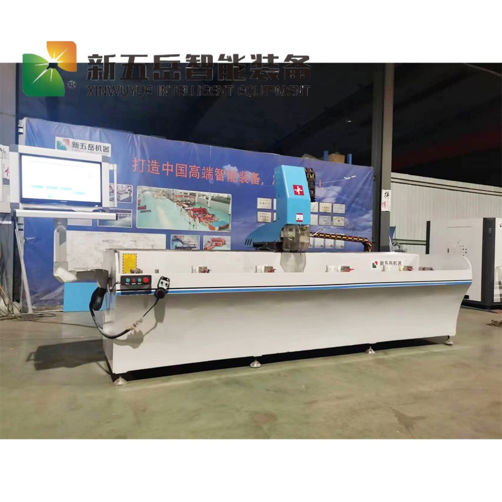 The Lzx3-CNC-6000 Model Aluminum Profile Three-Axis CNC Machining Center Is Used for Drilling, Milling and Other Processes of Aluminum Profiles.