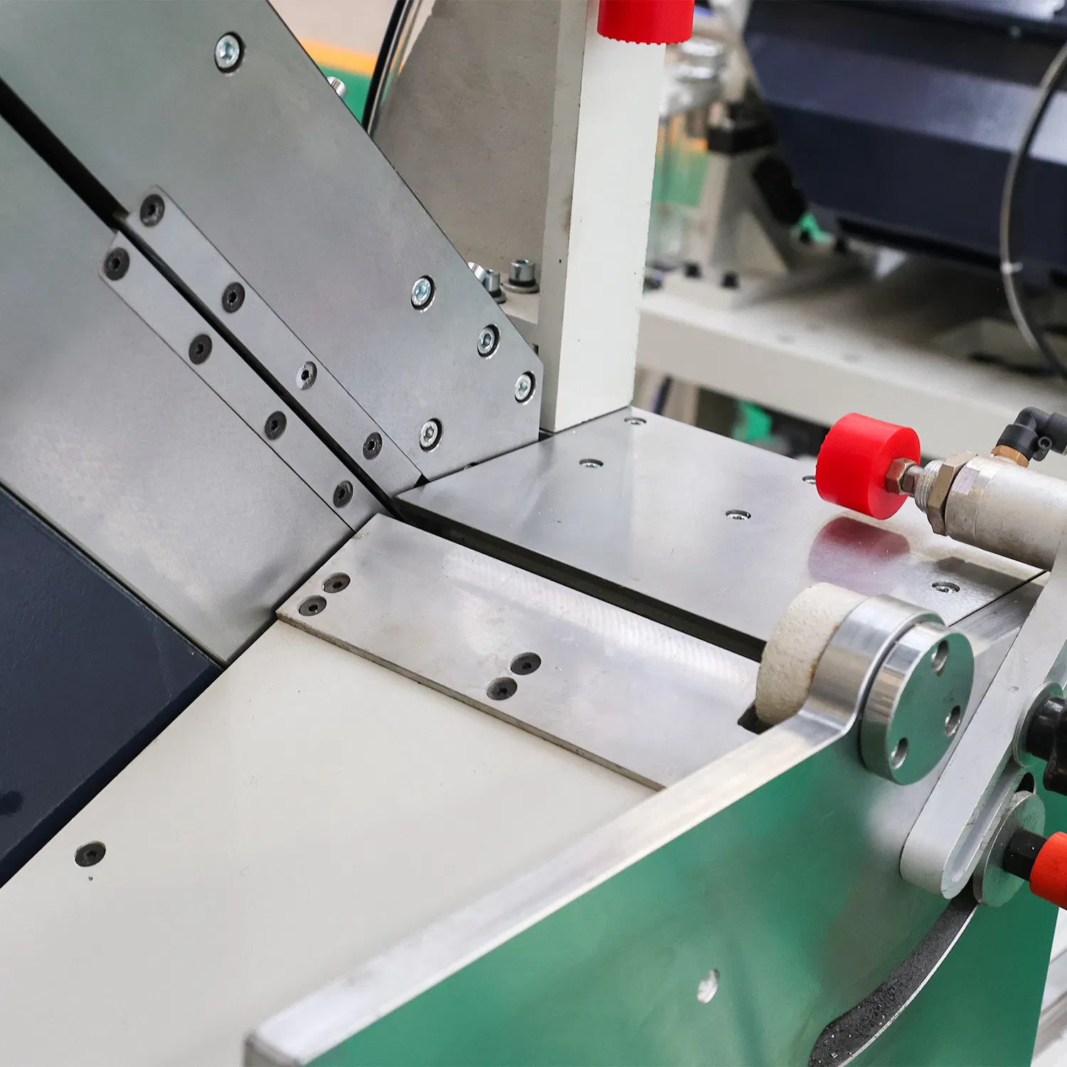 CNC Double Head Mitre Aluminum Profile and PVC Windows Doors Cutting Machine