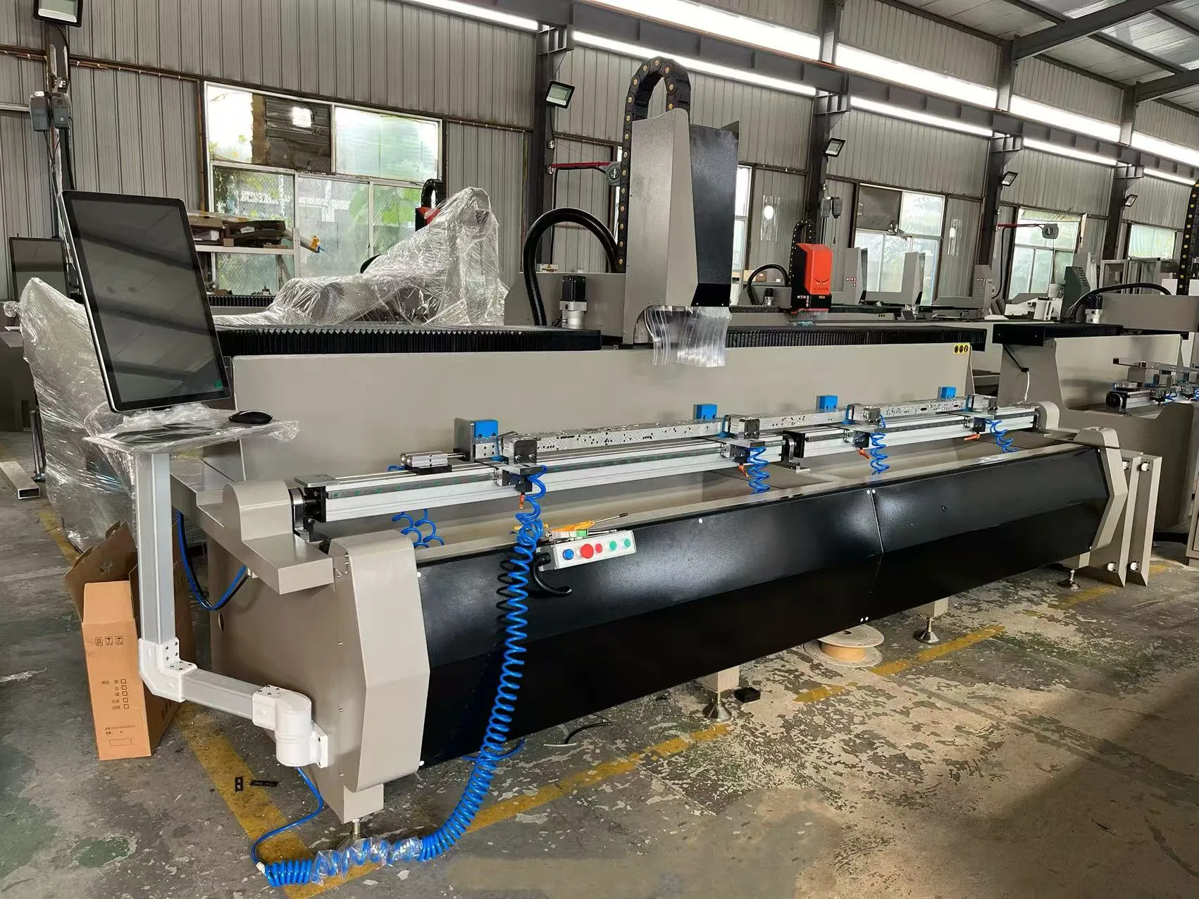 CNC Drilling and Milling Machine for Aluminum Doors and Windows CNC Drilling and Milling Center for Aluminum Profiles with Patents and CE