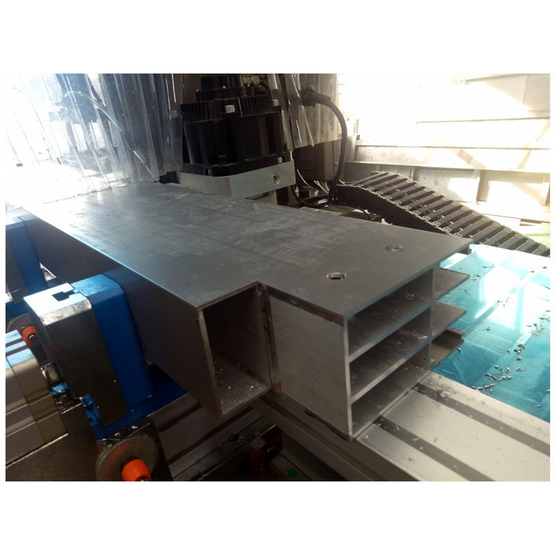 4 Axis CNC Milling Drilling Machining Center for Aluminum Profile