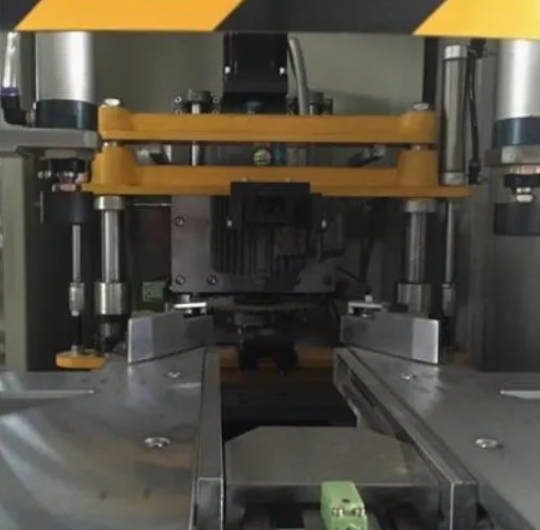 Plastic Door and Window CNC Corner Seam Cleaning Machine