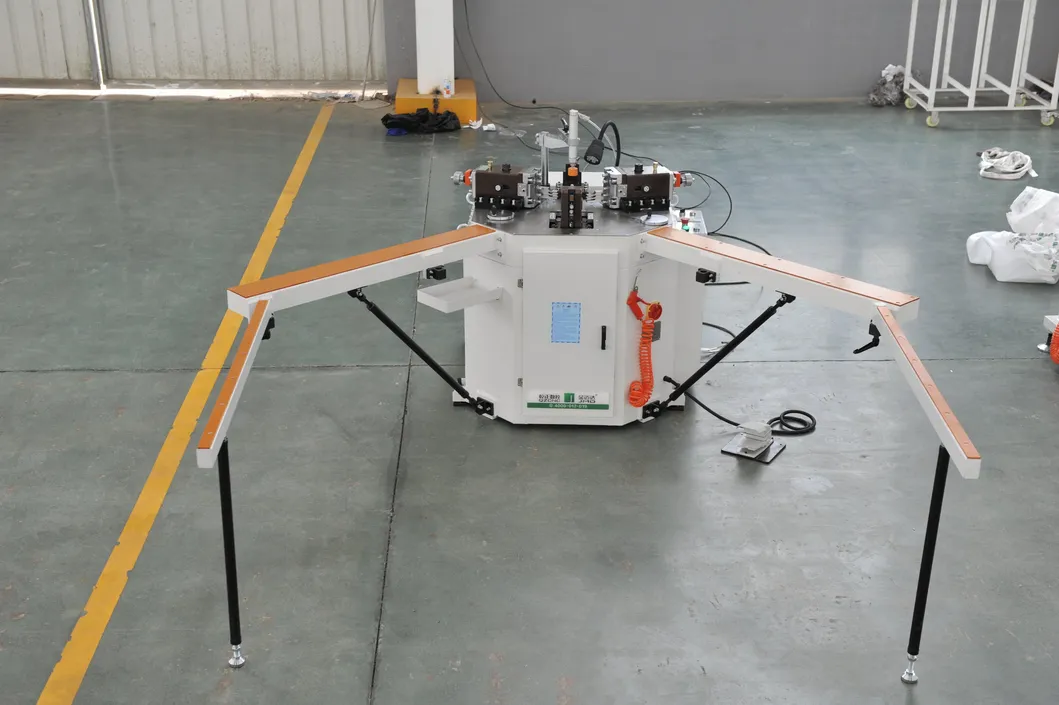 Corner Crimping Machine Detail