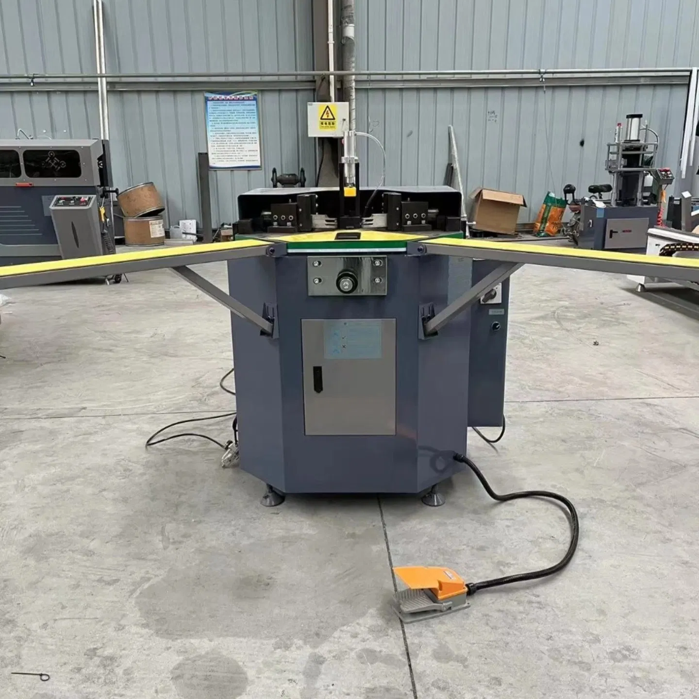 Source Factory, Door and Window Aluminum End Face Milling Machine