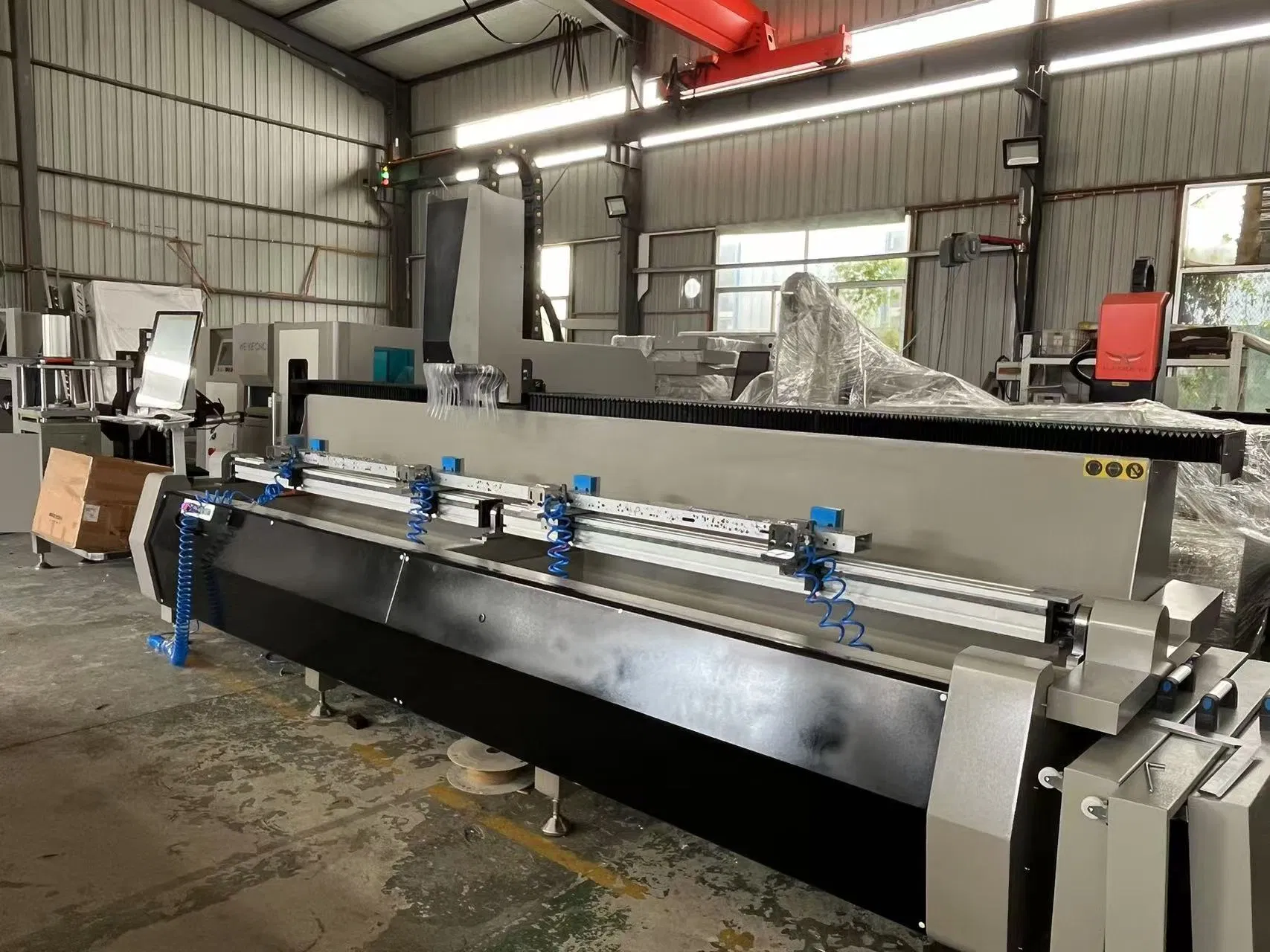 CNC Drilling and Milling Machine for Aluminum Doors and Windows CNC Drilling and Milling Center for Aluminum Profiles with Patents and CE