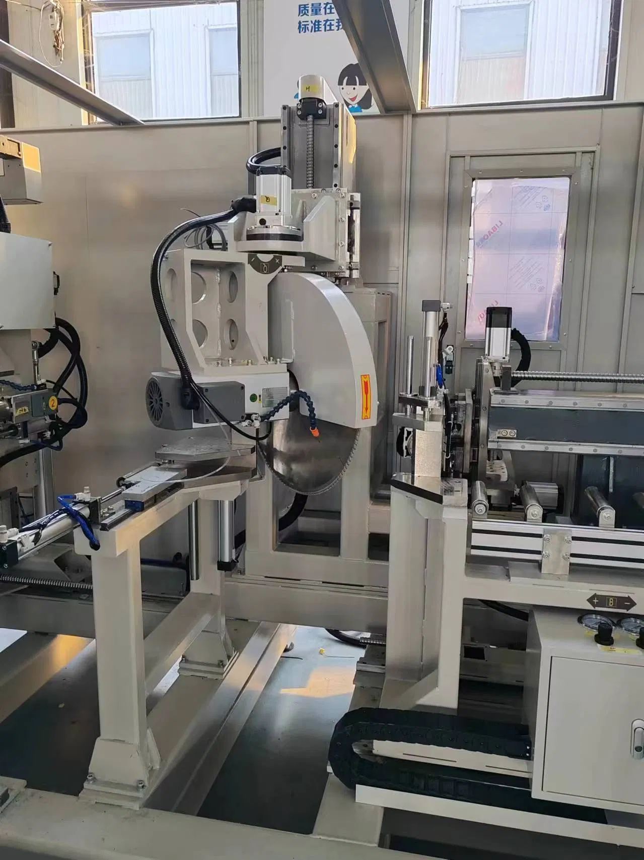 Aluminum Profile CNC Cutting and Machining Center
