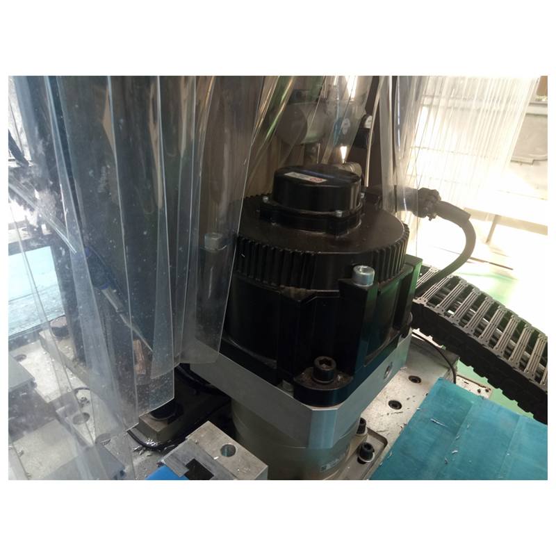 4 Axis CNC Milling Drilling Machining Center for Aluminum Profile