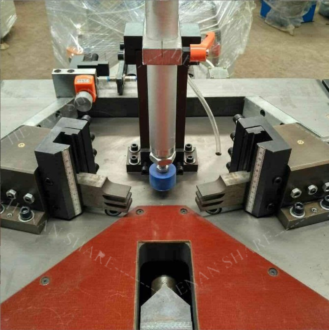 Windows Angle Corner Crimping Machine Aluminium Electric Manual Aluminium Window Corner Crimping Machine
