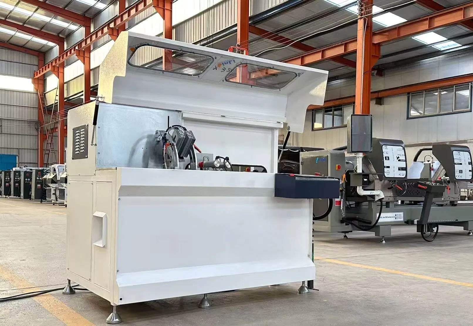 Corner Connector Cutting Machine Detail