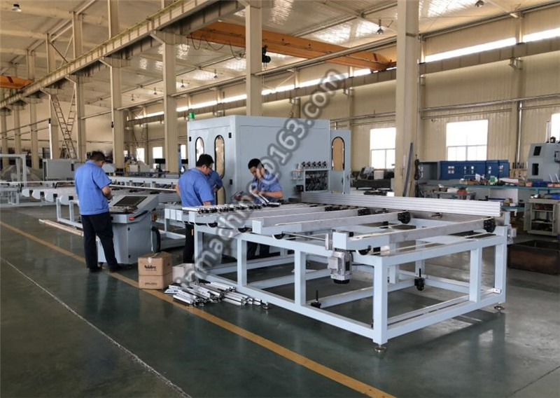 Aluminum Profile Machinery CNC Cutting Center