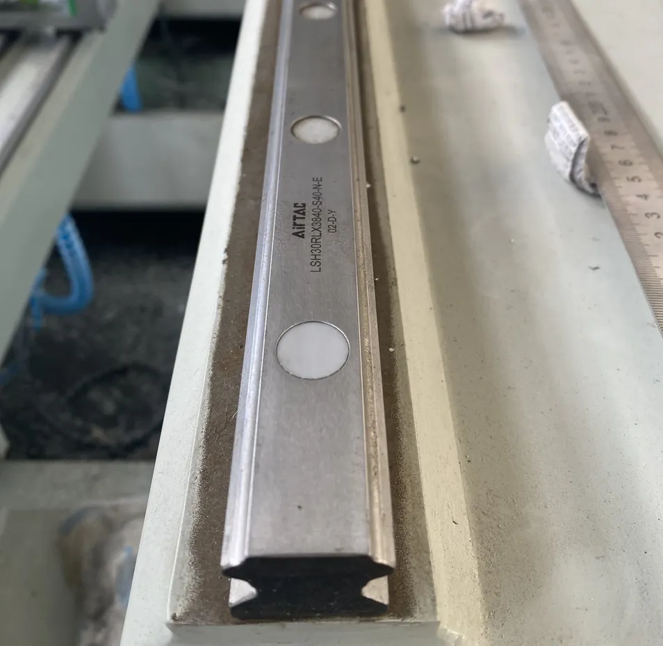 3 Axis CNC Aluminum Profile Machining Center