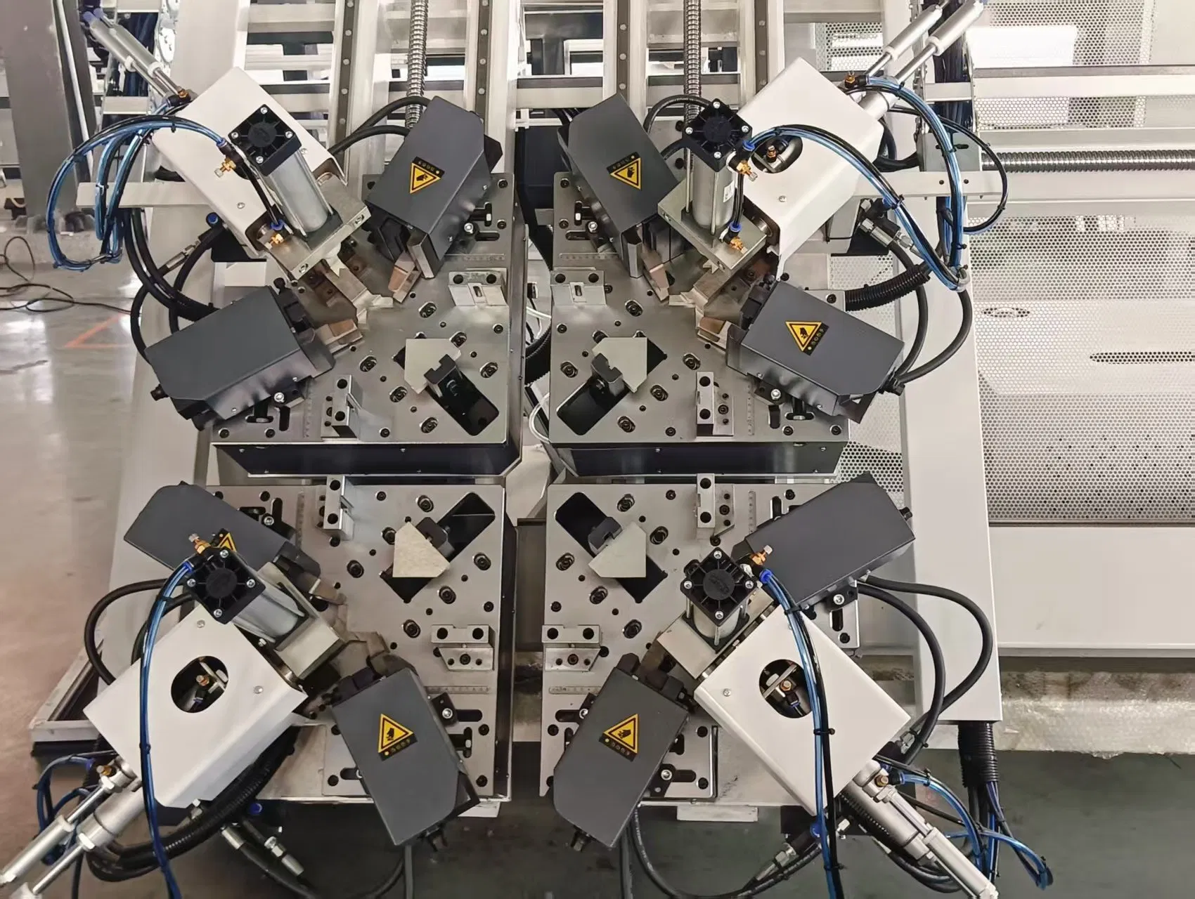 Four Head CNC Corner Crimping Machine for Aluminum Frame Combining Window Door Making Machinery Supplier