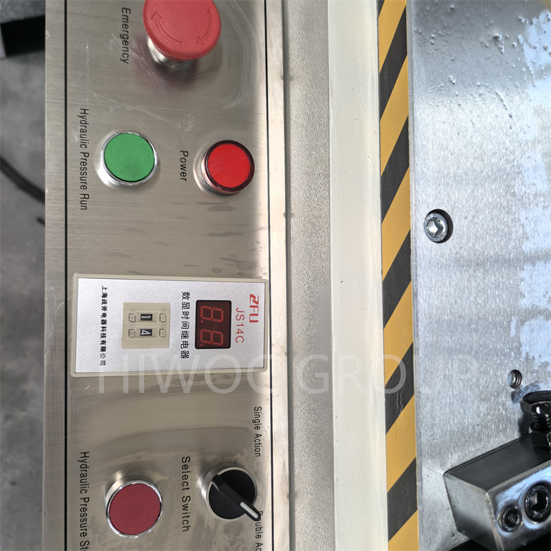 2026 Automatic Hydraulic Aluminum Corner Crimping Machine for Window Door Fabrication