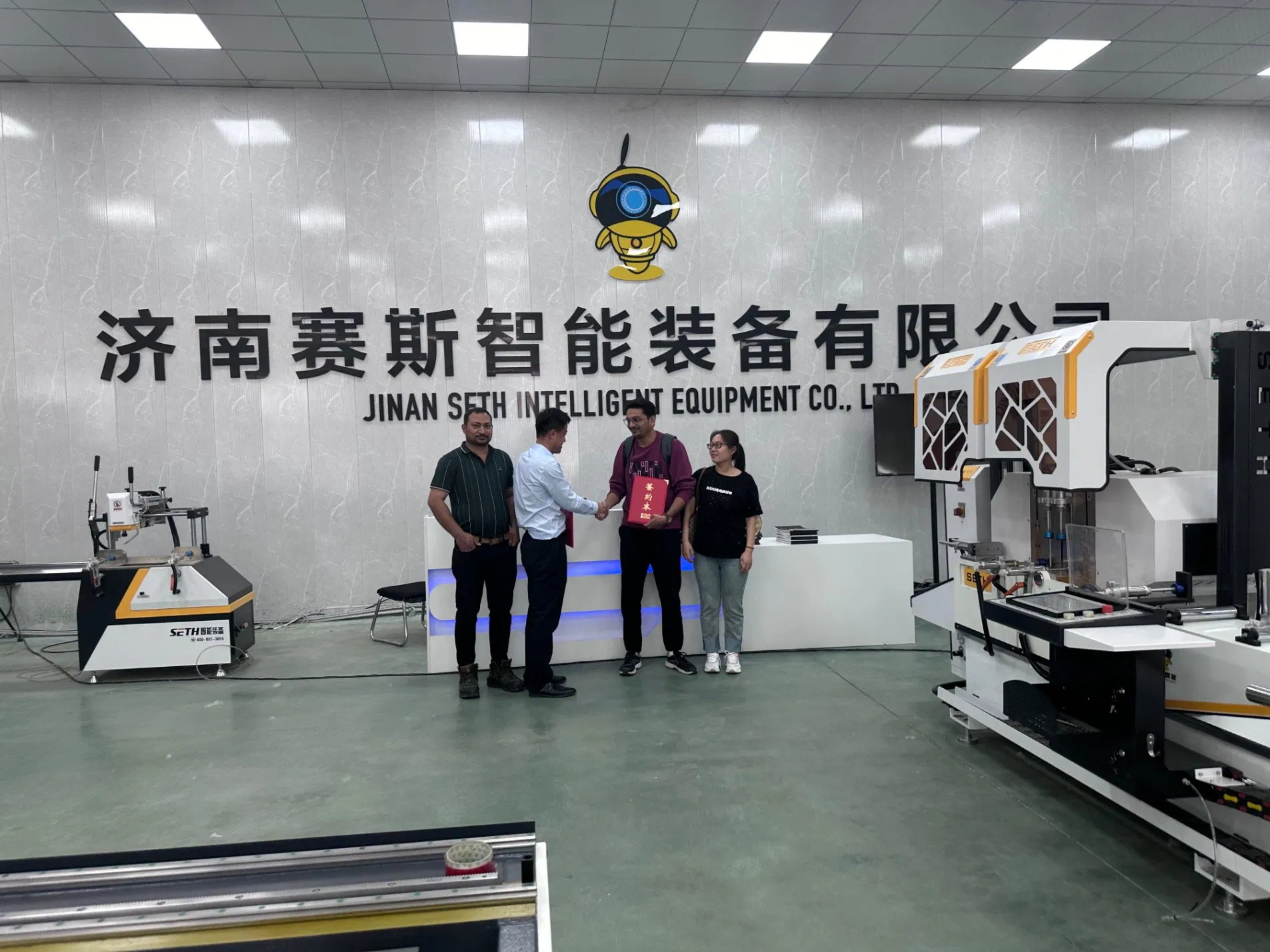 3cutters / 5cutters / 6cutters/9 Cutter Plastic CNC Corner Cleaning Machine Vinyl Window Machine for PVC Profile