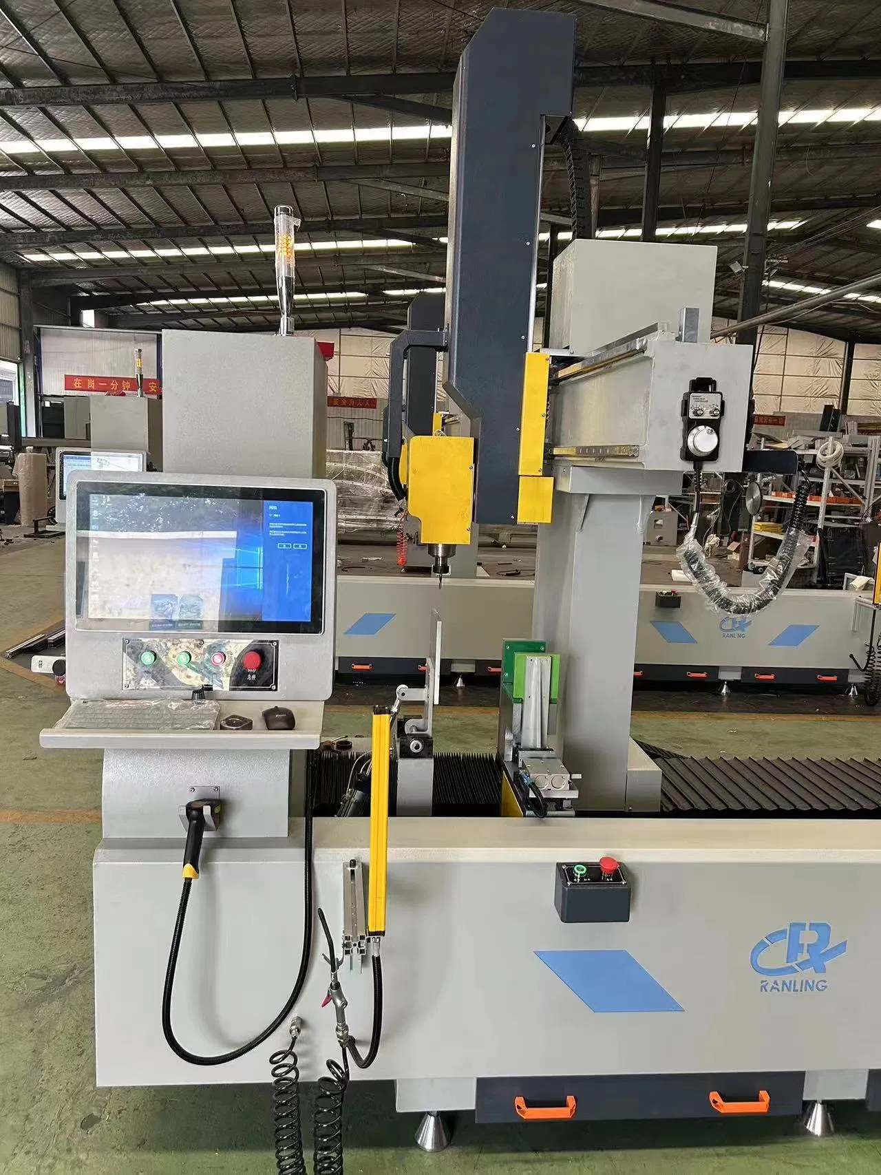 Window Machine Aluminum Profile Processing Center 4 Axis CNC Gantry Machine Center Aluminum Profile Drilling and Milling Machine for Auto Parts Processing