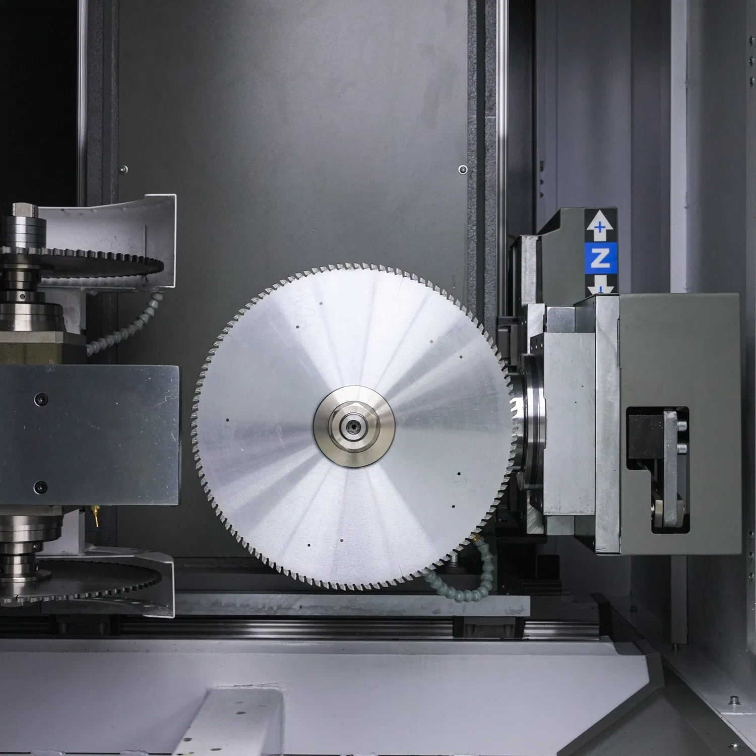 CNC 5 Axis Aluminum Profile End Milling Machine for Thermal Break Window Door Frame Curtain Wall Double Spindle 4 Cutters Miller for PVC Aluminum Alloy Template