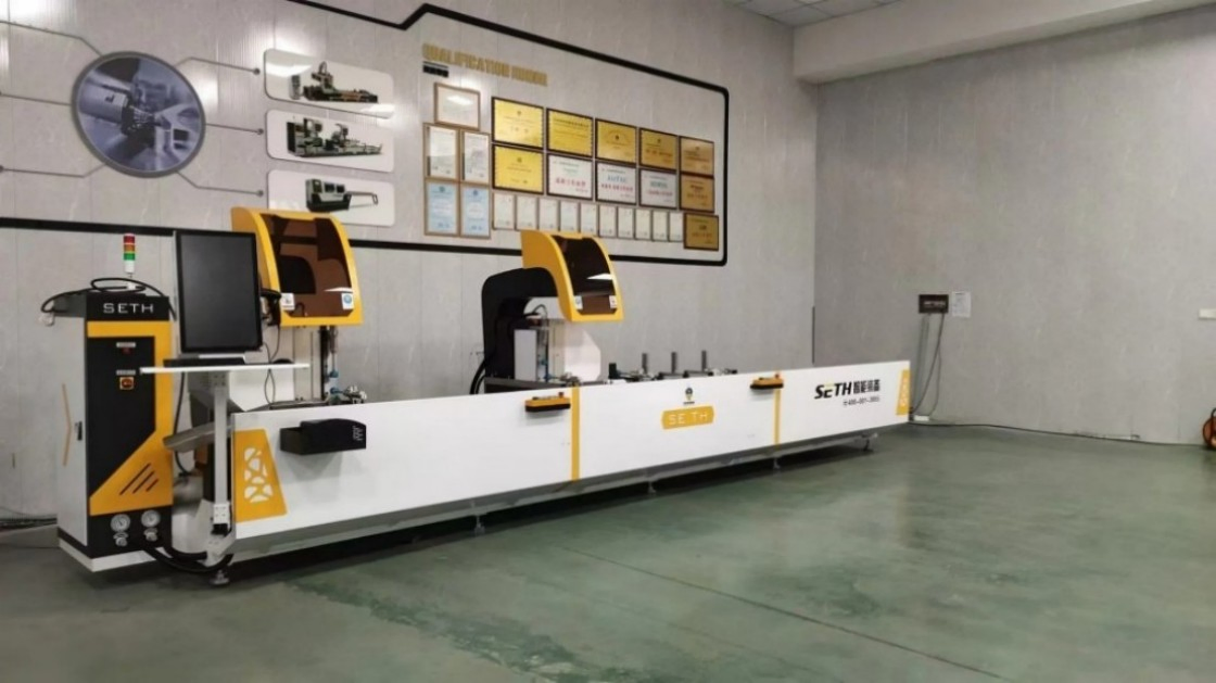 New Appearance Aluminum UPVC Window Door Profiles CNC Double Head Cutting Machine with 500mm Blade