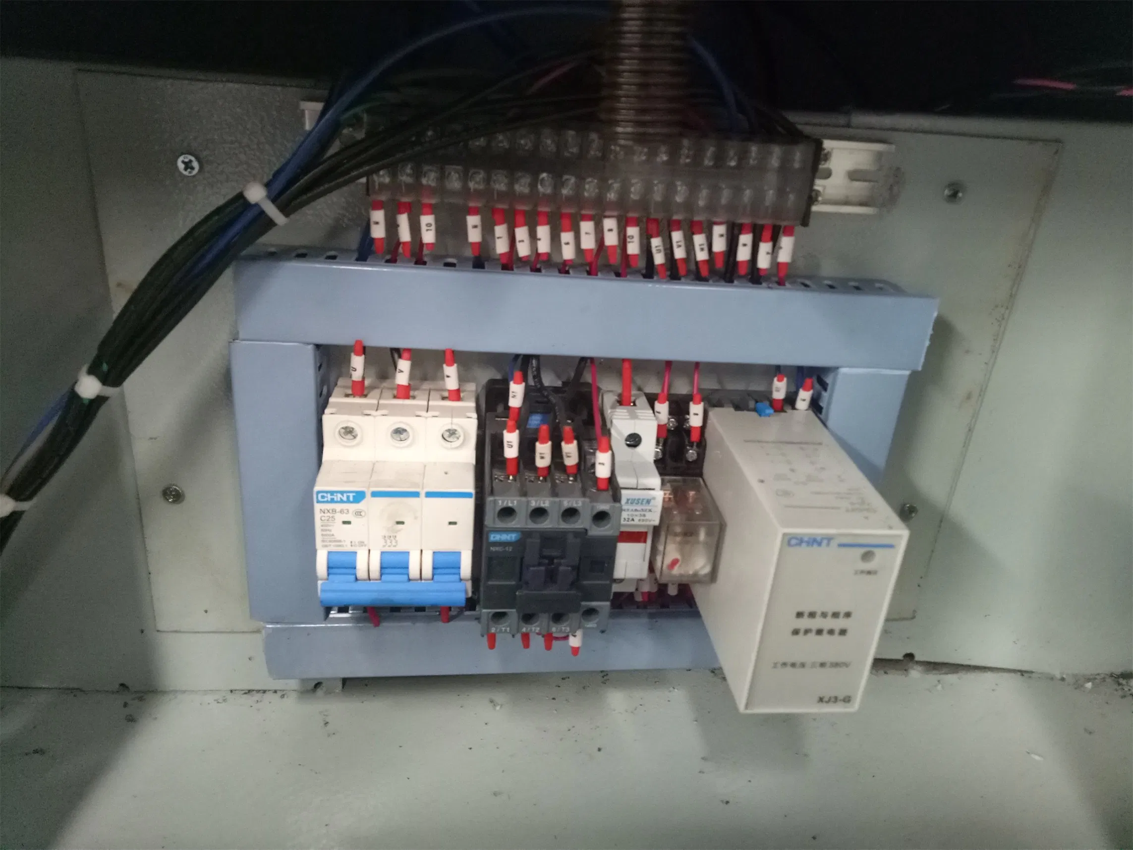 Ldx-200 Aluminum Profile End Milling Machine