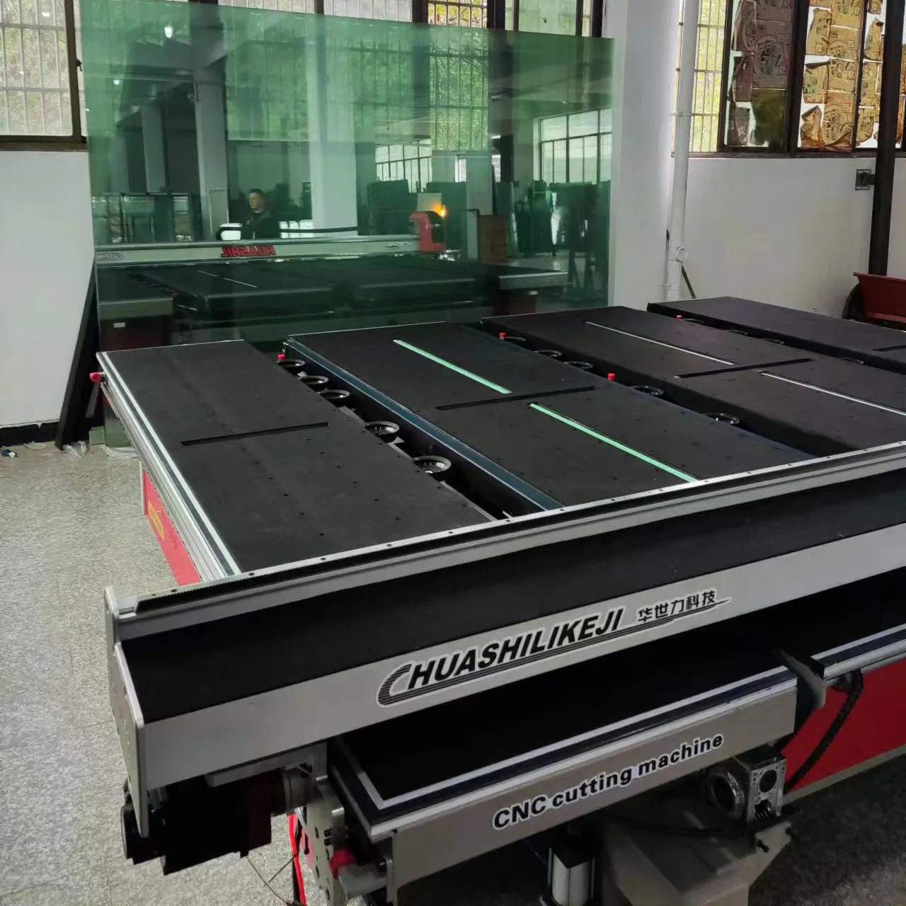 CNC Automatic Glass Processing Machine Loading Cutting Breaking on The One Table for Flat Glass Window Door with CE ISO
