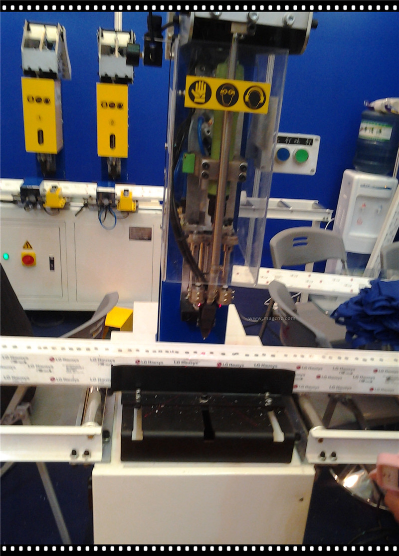 Window Door Making Machine Automatic Screw Fastening Machine