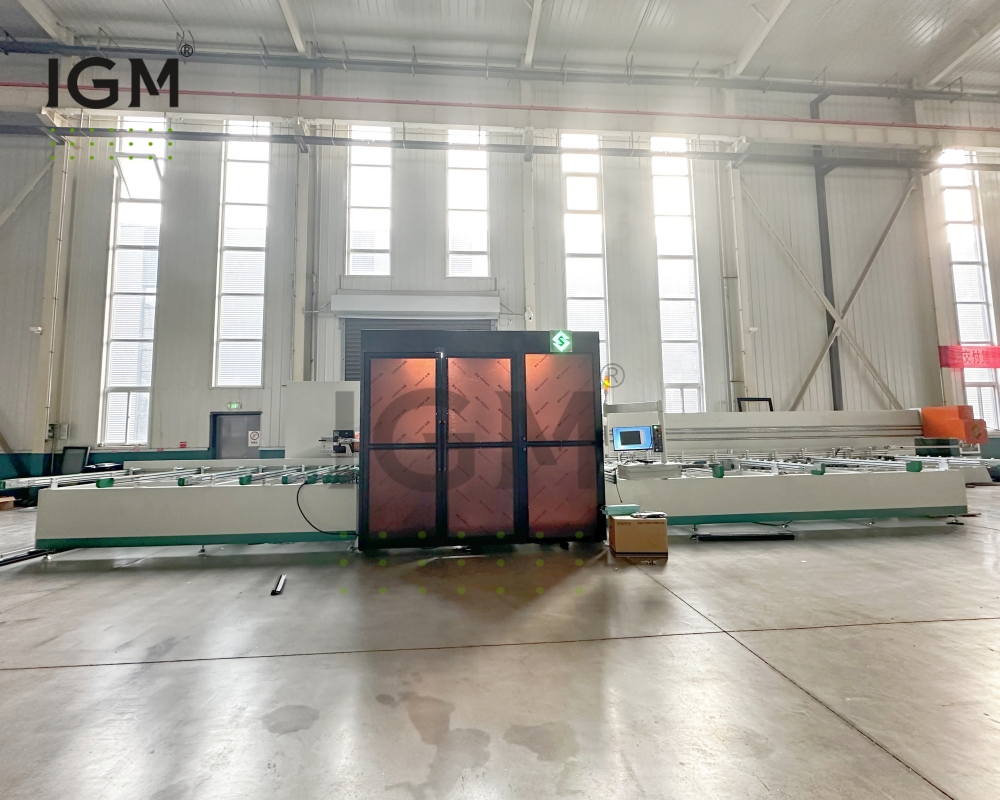 Aluminum Profile Cutting and Milling Aluminum Window Door CNC Machining Center