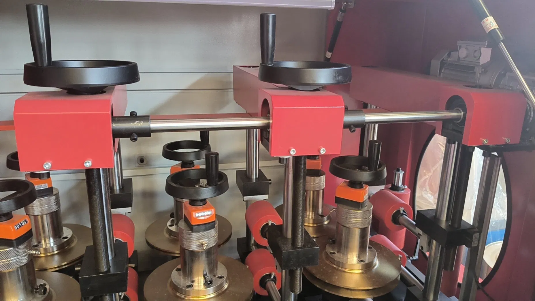 Rolling Machine Automatic CNC Rolling Compound Machine High-End Thermal Break Aluminum Equipment