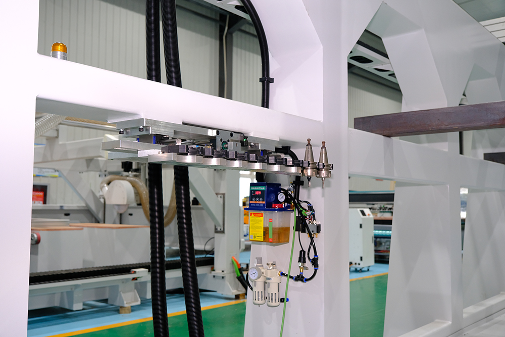 Spower 5 Axis Machining Center for Mould Foam Aluminum Cutting