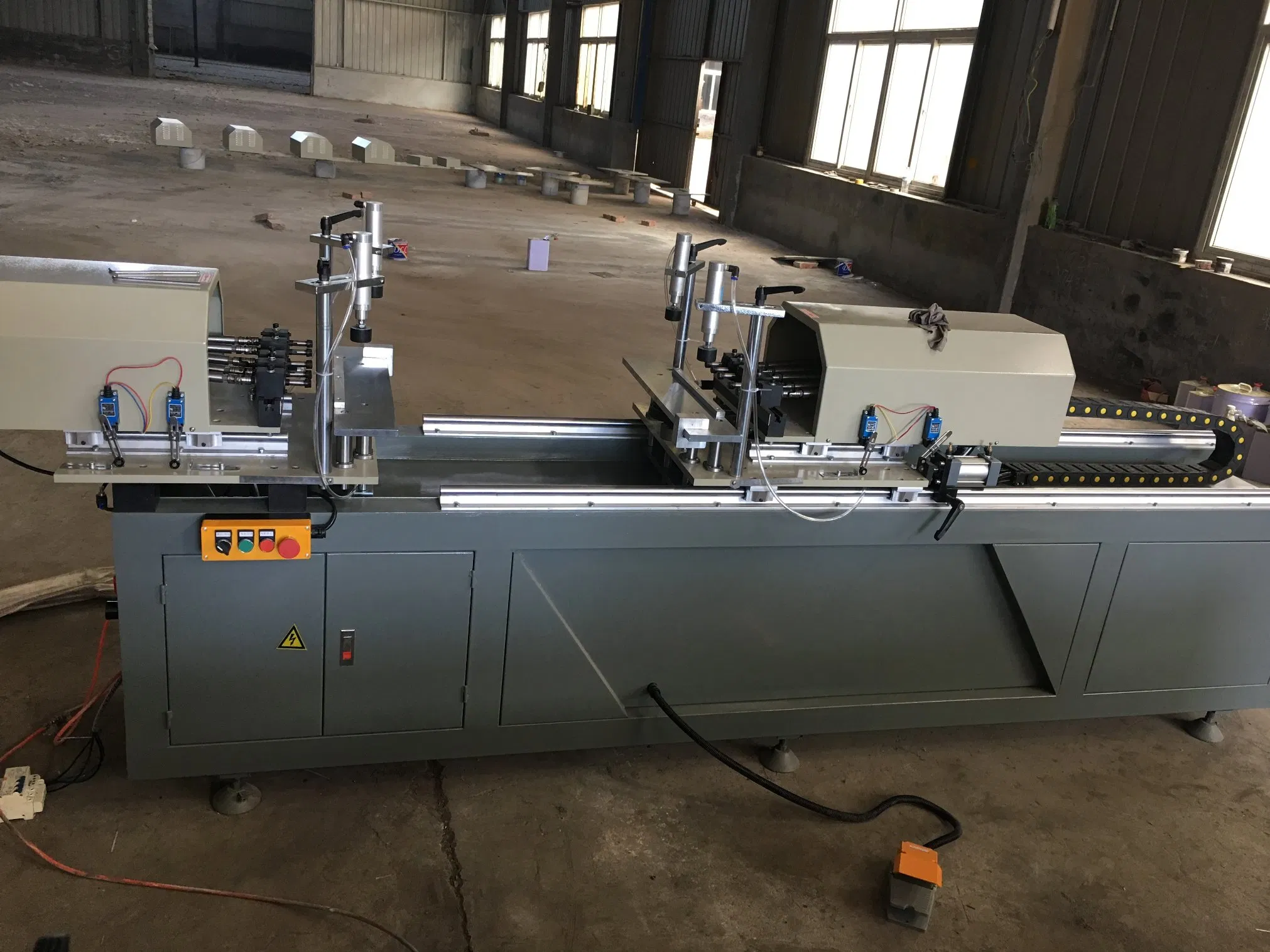 Aluminum PVC Window Door Making Hinge Hole Drilling Machine