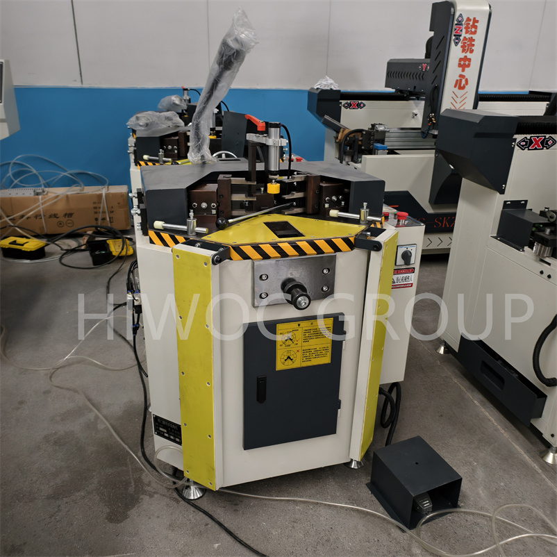 2026 Automatic Hydraulic Aluminum Corner Crimping Machine for Window Door Fabrication