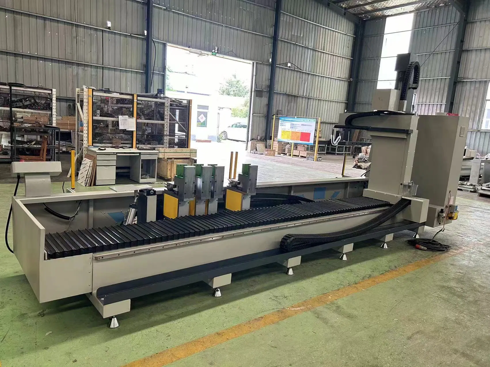 4 Axis Fully Automatic Center Aluminium Profile Door Windows CNC Drilling and Milling Machine for Hinge