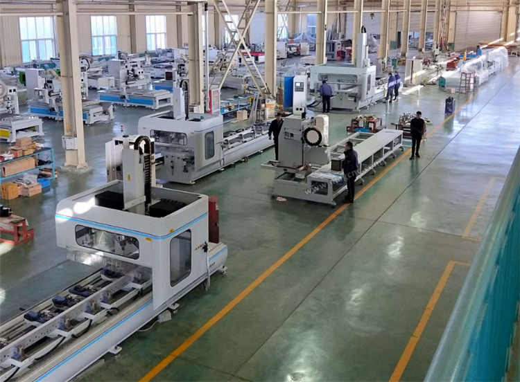 5 Aixs CNC Machining Center for Aluminum Profile Drilling and Millig