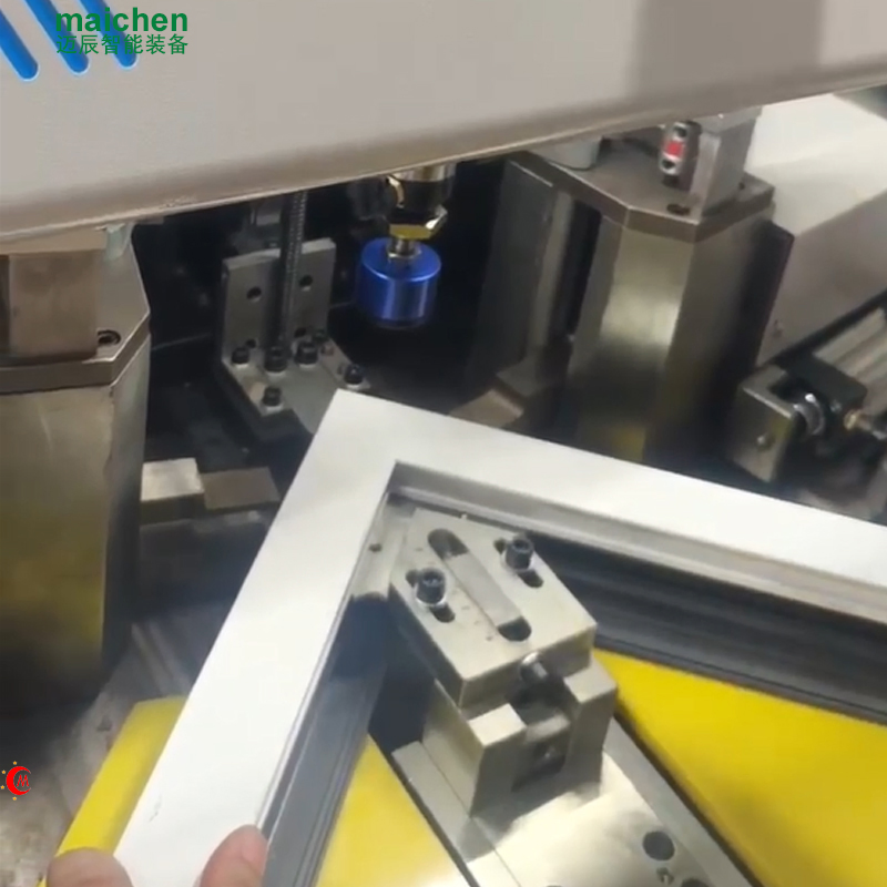 Aluminum Door and Window Machine Heavy-Duty Synchronous Corner Crimping Machine with Positioning and Elevation Functions