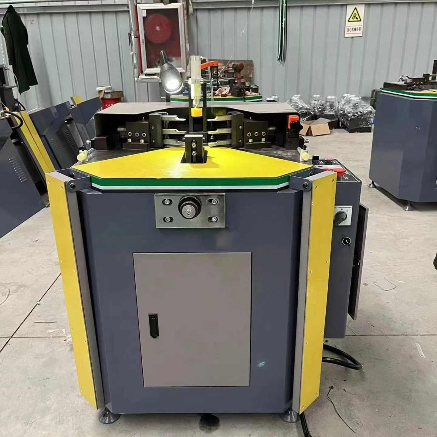 Source Factory, Door and Window Aluminum End Face Milling Machine