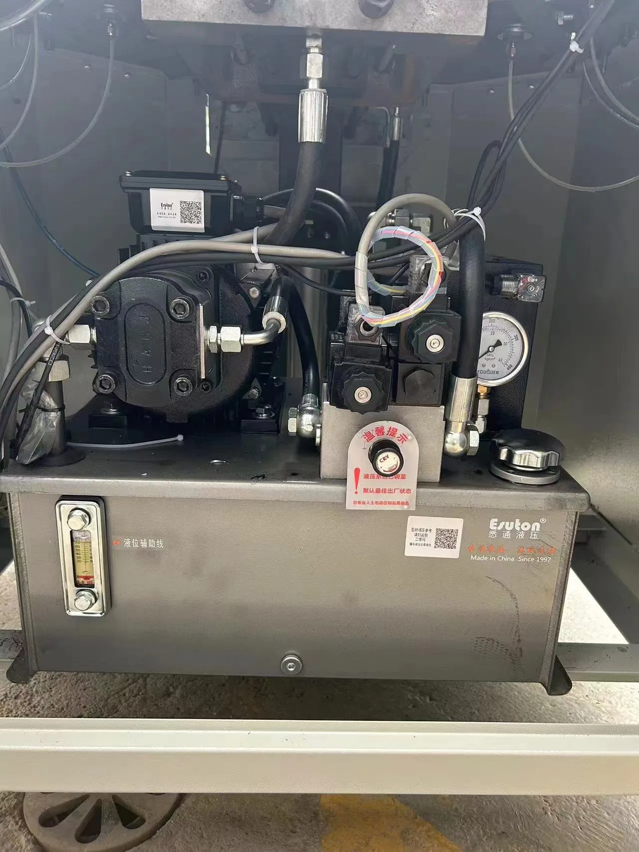 Automatic Aluminum Windows Corner Crimping Machine Corner Combining Machine for Windows Making