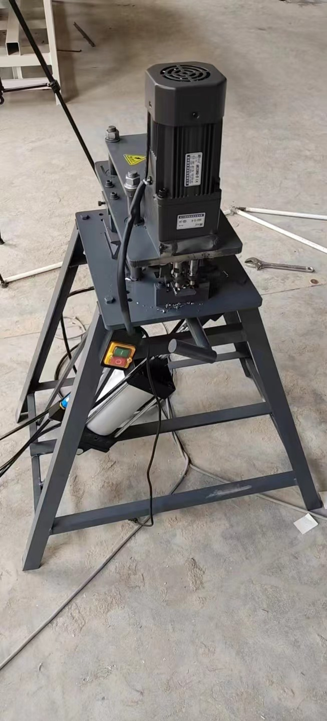 Ranling 300W Mortiser Mortising Machine Tenoning Machine Punching Drilling Hole Machine Drilling Rig for Aluminum UPVC Profile