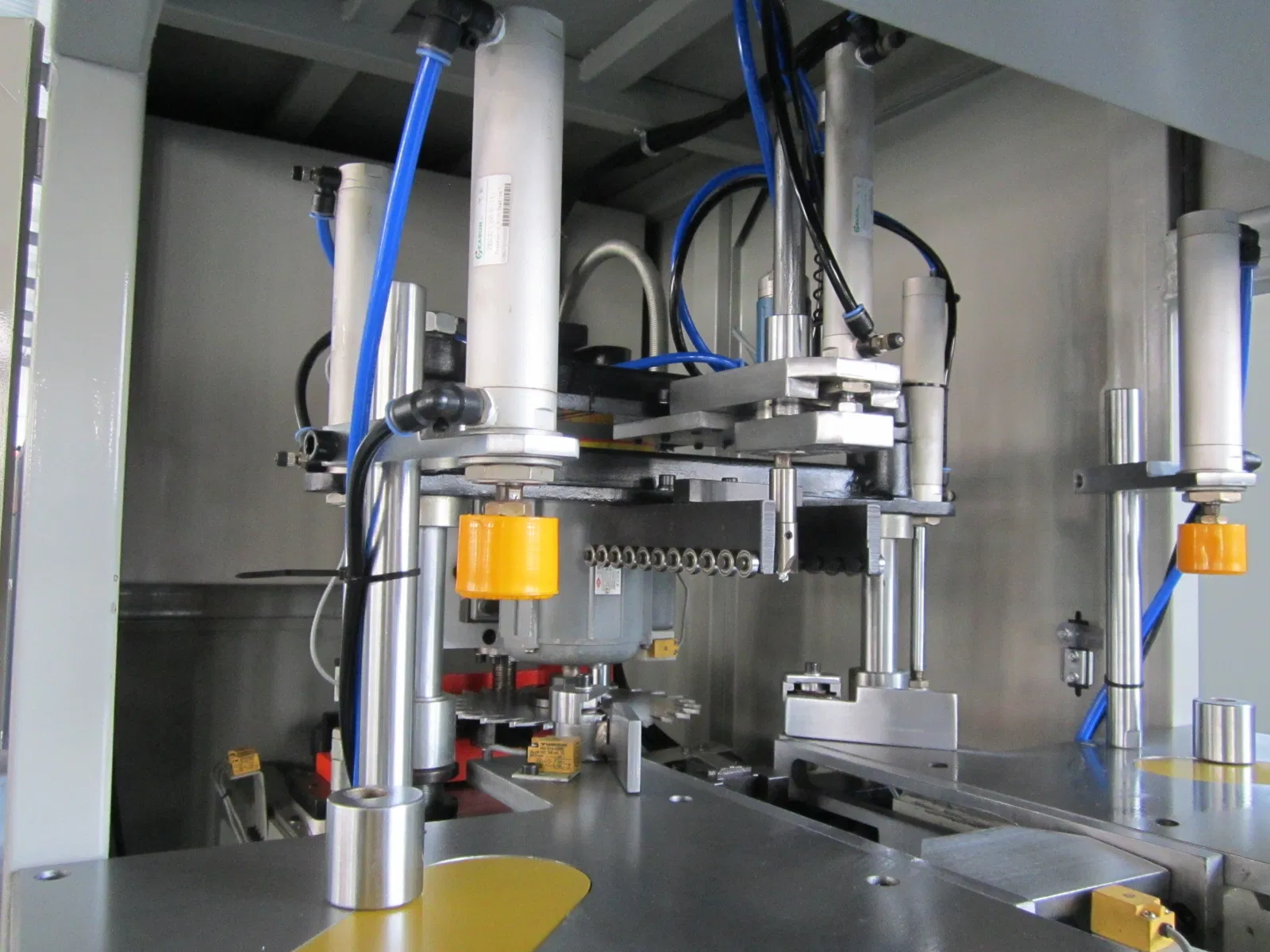 PVC Window Door Machine UPVC Window CNC Corner Cleaning Machine Plastic Window Door Processing Machine