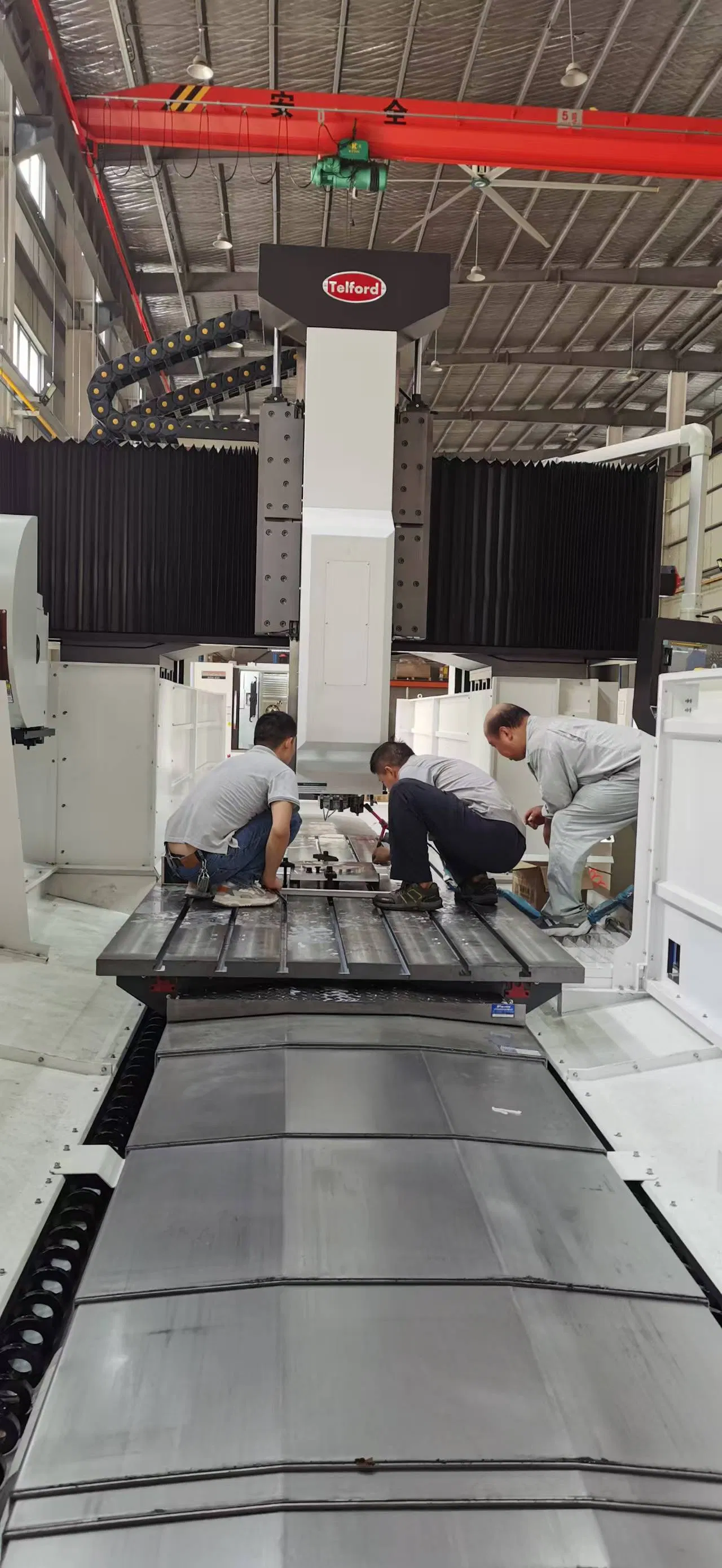 Tlm-3020 Gantry Machining Center Stainless Steel Cast Iron Aluminum Profile Multi-Function Cutting Equipment