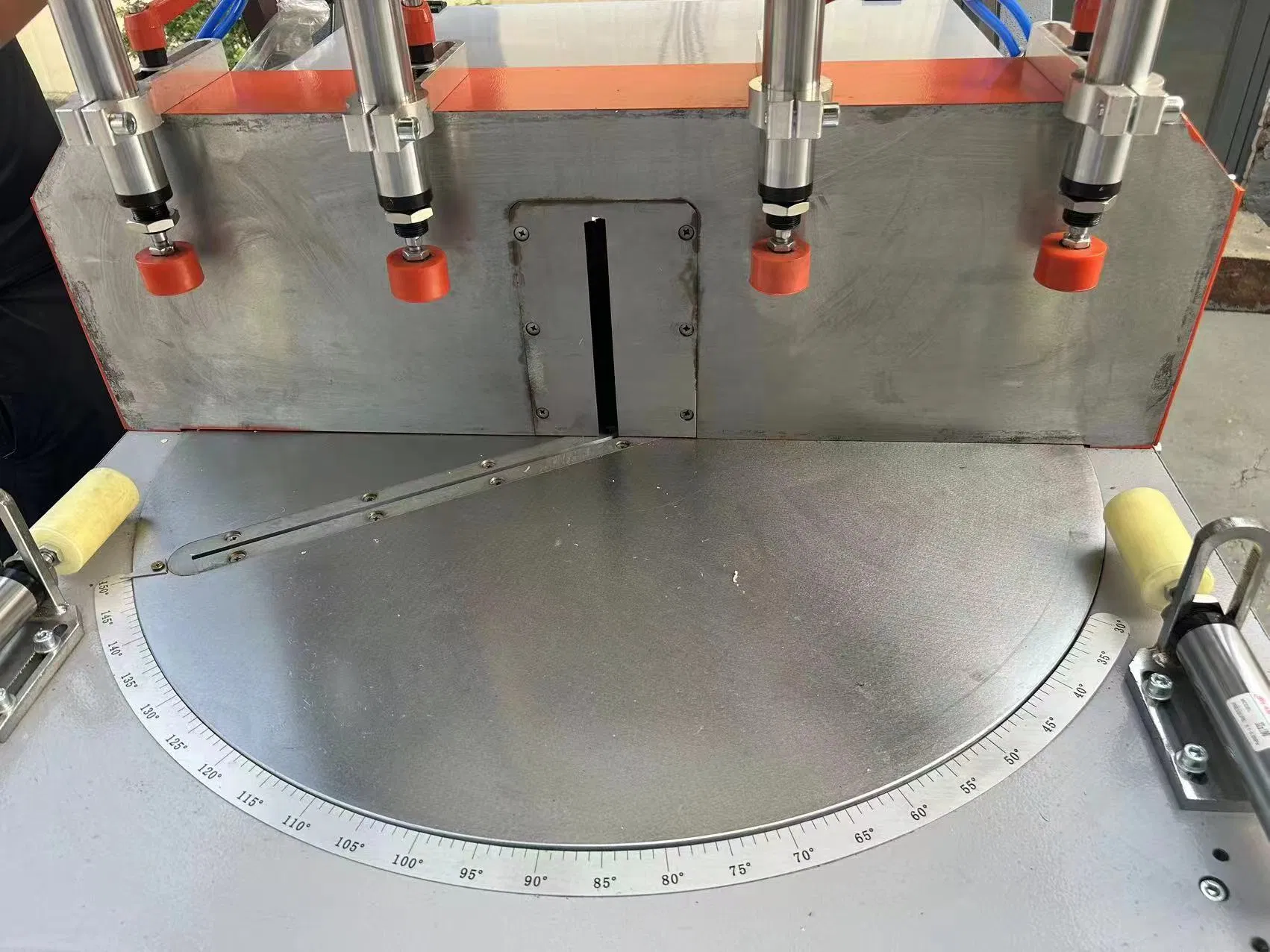 UPVC Window Making Machine Aluminum Cutting Machine Single Head Arbitrary Angle Cutting Saw for UPVC Profile