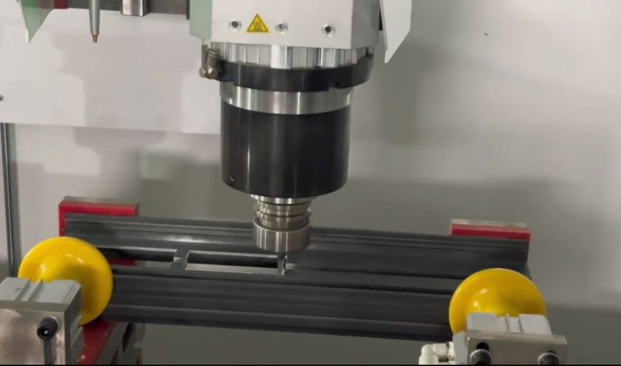Laser CNC Machining Center Double Head Cutting Drilling Milling for Aluminum Profile