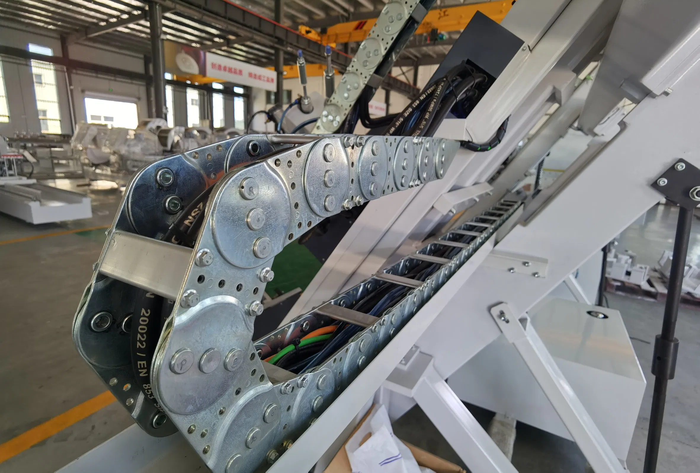 Aluminium Window Door Making Automatic CNC Four Corner Crimping Machine