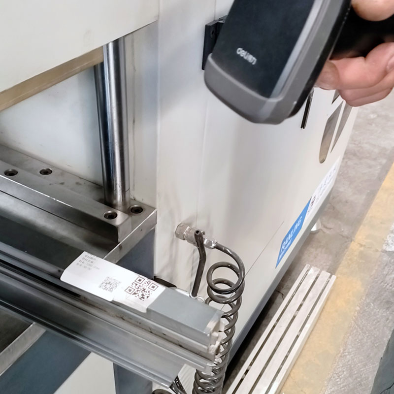 CNC-350 Aluminum Window Making Macnc End Milling Machine for Aluminum Profiles 3-Axis Milling Machine Milling End Face and Drill