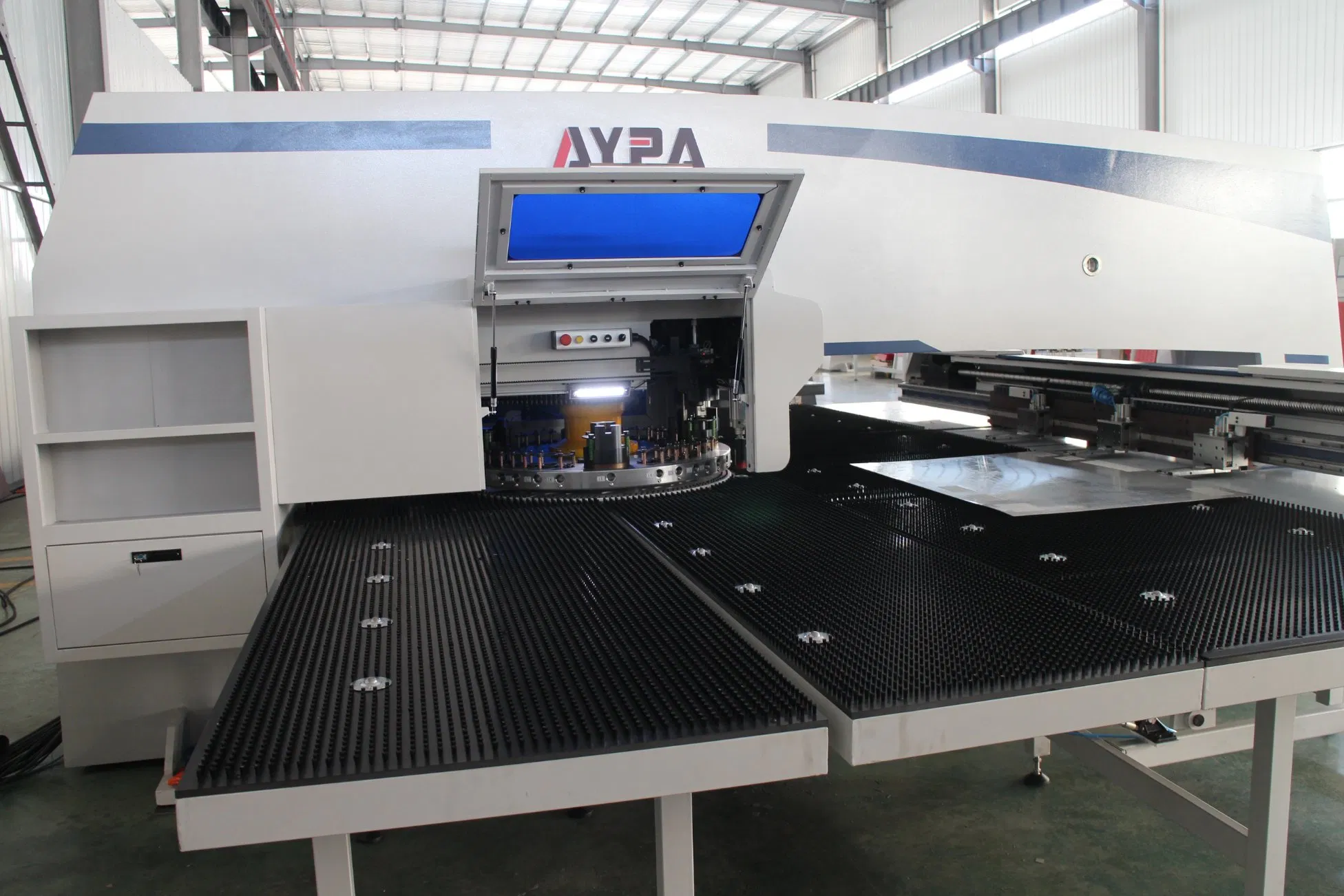 1500mm Aluminum Plate Batch Cutting Drilling Punching Machine for Curtain Wall Factory