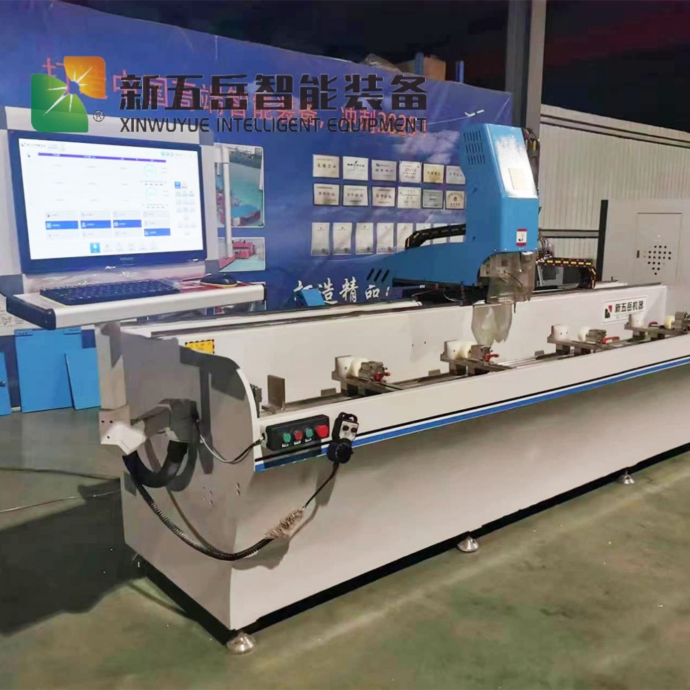 The Lzx3-CNC-6000 Model Aluminum Profile Three-Axis CNC Machining Center Is Used for Drilling, Milling and Other Processes of Aluminum Profiles.