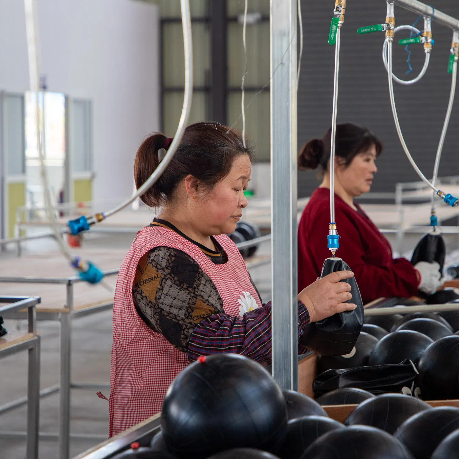 Outdoor Performance Rubber Basketball Custom Wholesale for Adults and Children's Entertainment