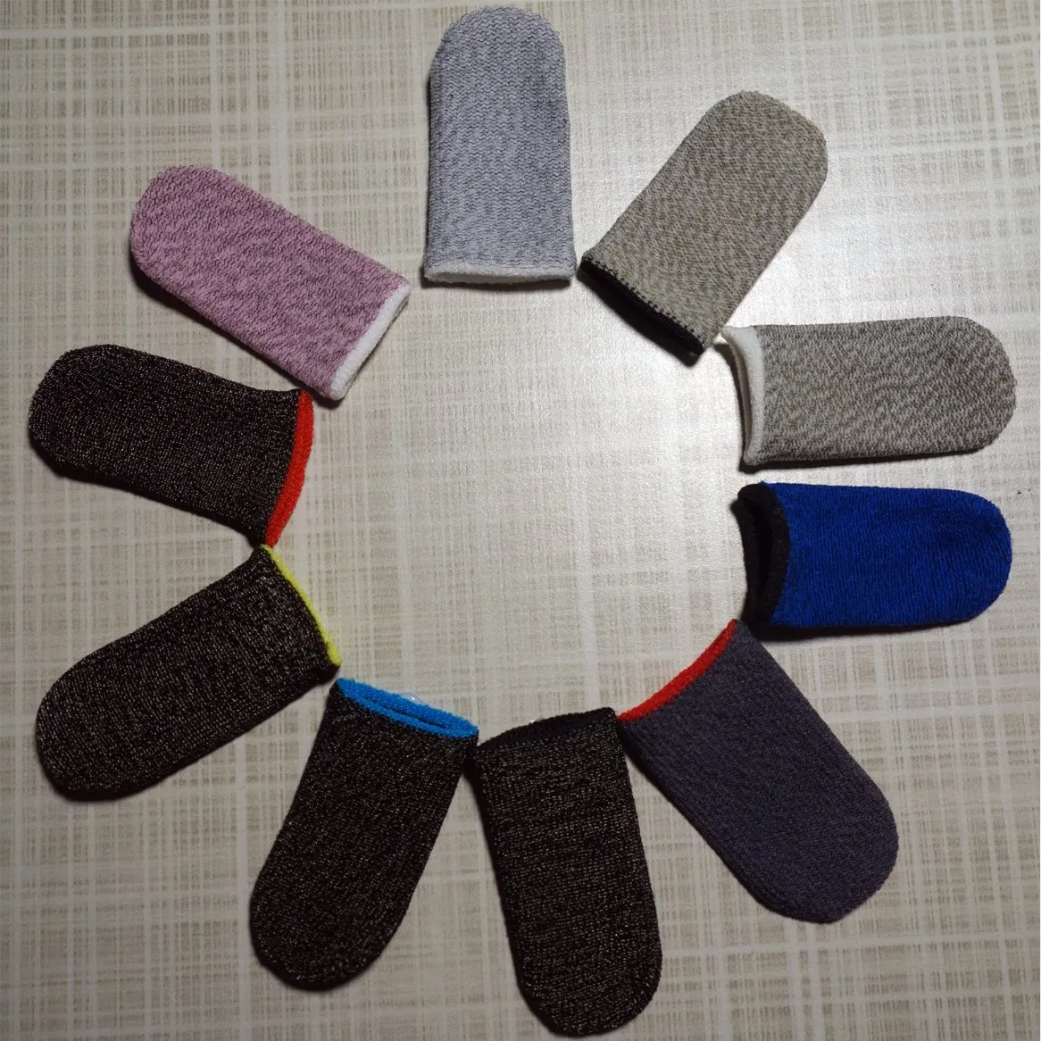 Touch Screen Mobile Finger Tips Claws Socks E Sport Gaming Thumb Sleeves